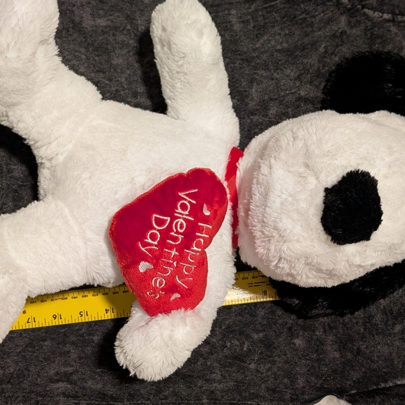 Peanuts Black and White Plushie - Picture 7 of 7